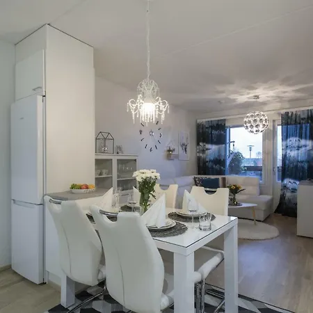 Vasko Luxurious Suites, Nilo